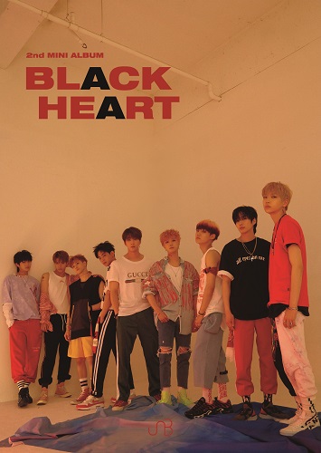 UNB - BLACK HEART [Black Ver.]